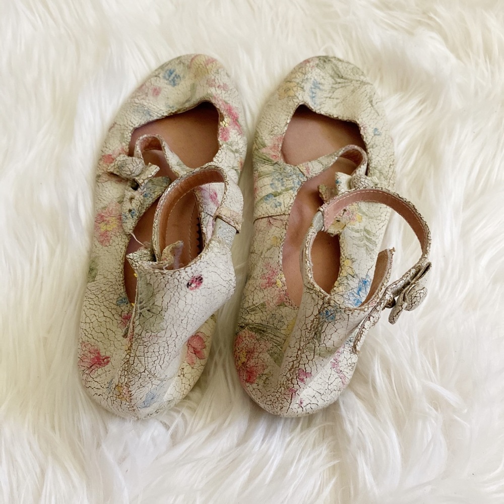 Anthropologie Beige Miss Albright Flats Floral Pattern Ankle Strap Size 7.5 UGC